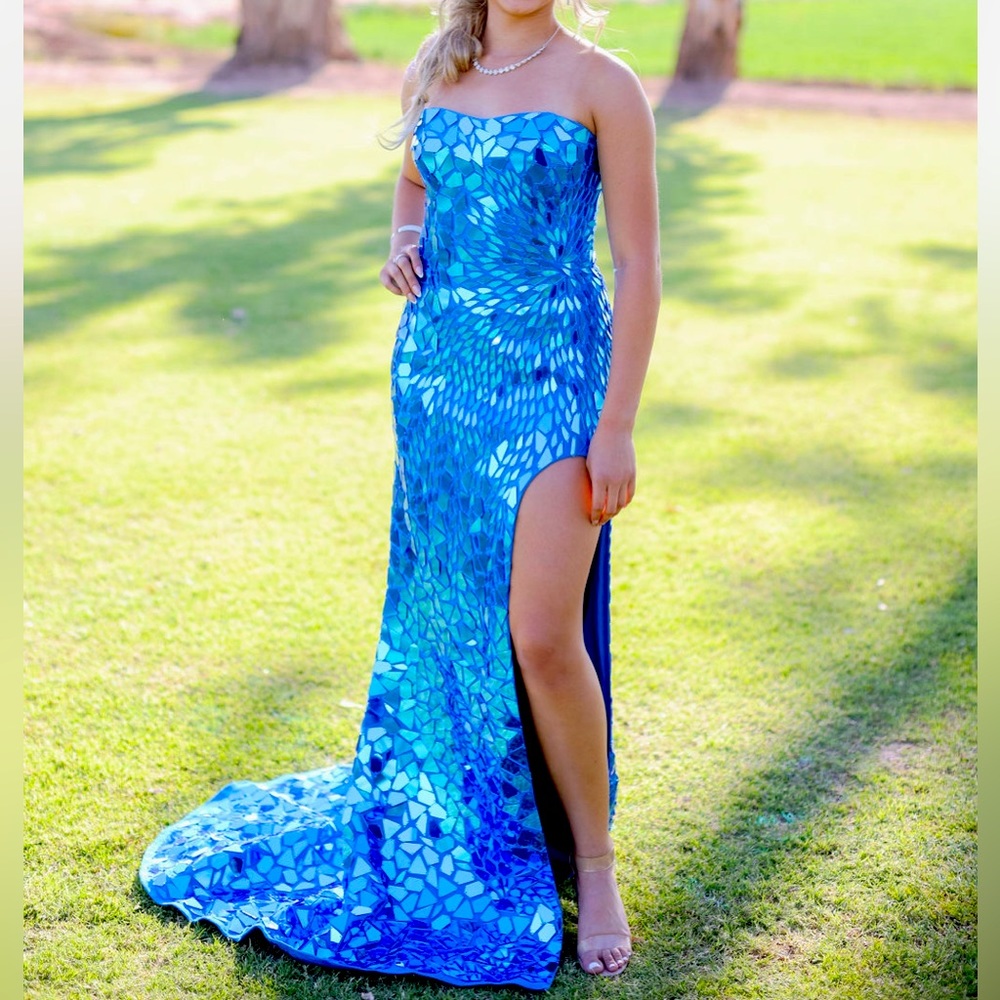 Sherri hill dress